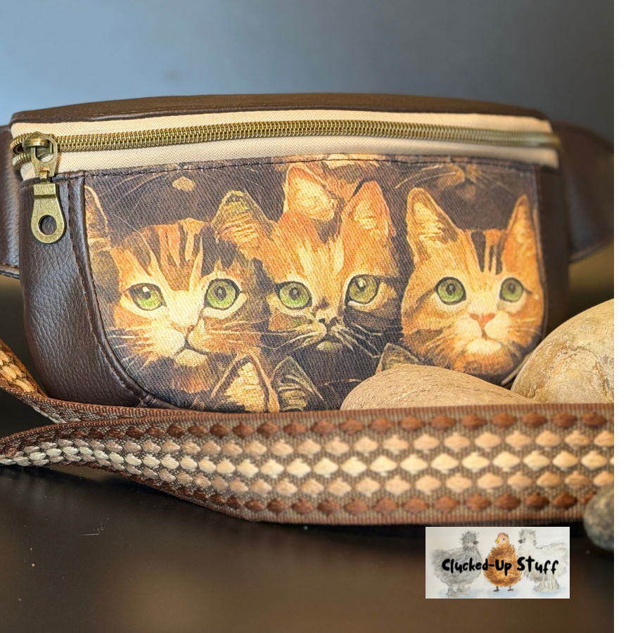 Clamshell Kitten Print Sling Bag in Faux Leather & Linen Canvas